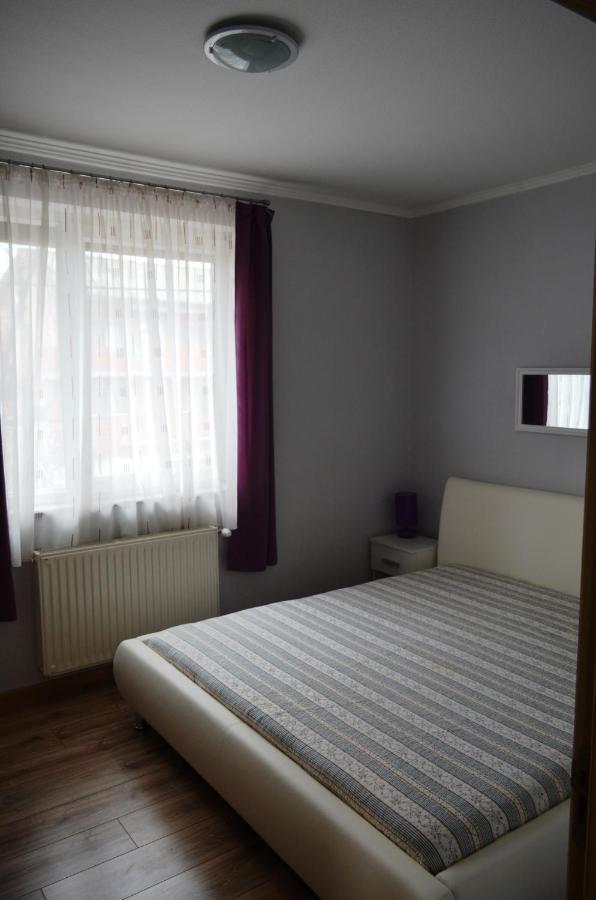 Gázláng Apartman Hajduszoboszlo Ngoại thất bức ảnh